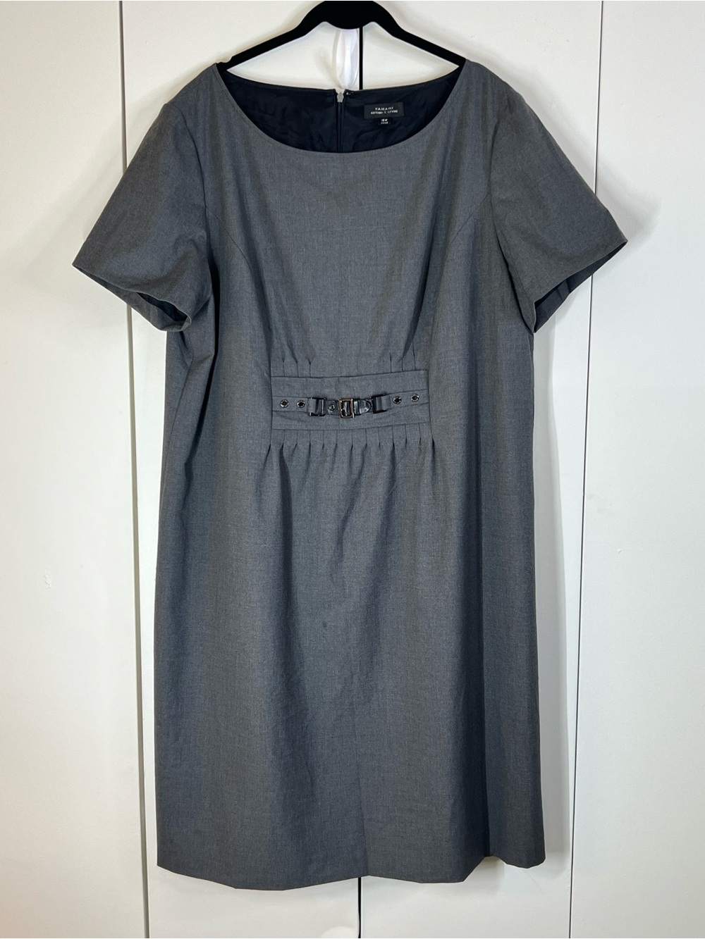 TAHARI Women’s Plus size 16W Gray Midi Office Business Dress